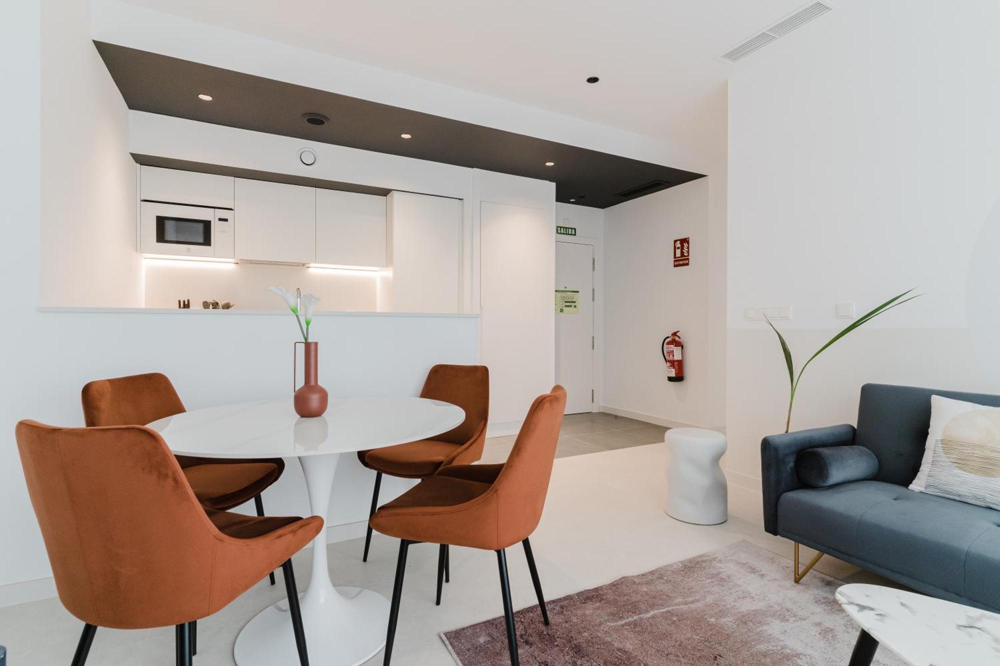Apartamento Canillas 2 *